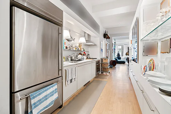 Rented by Douglas Elliman | media 17