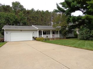 2211 Aspen Ln, Plover, WI 54467