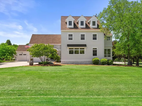 N57W33159 Cedar Bay COURT, Nashotah, WI 53058