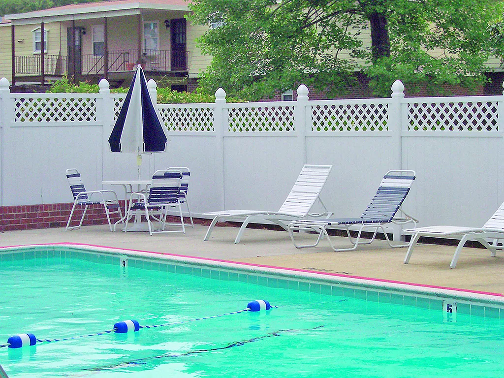 Chateau Terrace — Photo 3