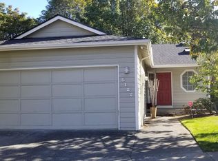 5122 S Garden Loop Rd, Seattle, WA 98118