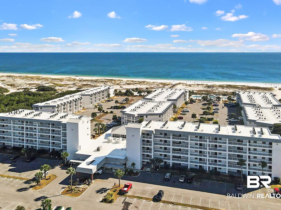 1st image of 400 W Plantation Rd #4310