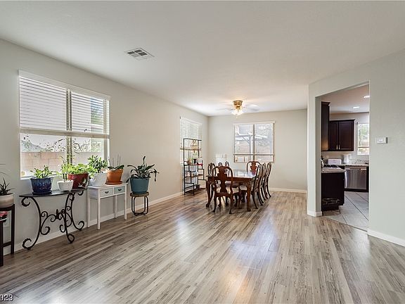 5th image of 9609 Lofty Vista Ave