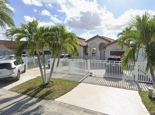 15438 SW 23rd Ln, Miami, FL 33185