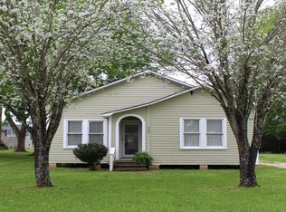 522 5th St, Jennings, LA 70546