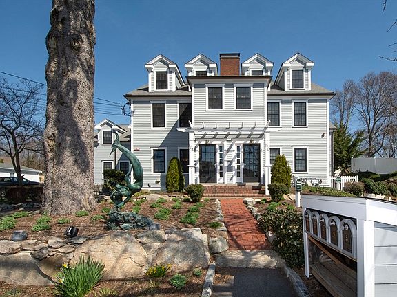 2nd image of 108-110 Elm St #3