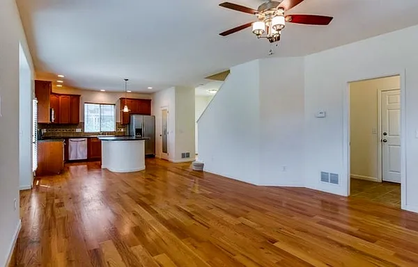 4115 Ravenna Pl — Photo 8