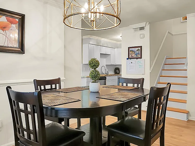 1044 Planters Pl — Photo 8