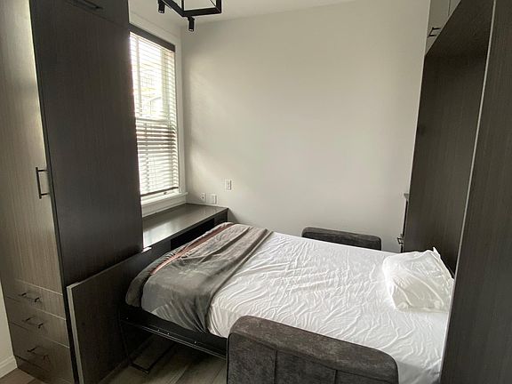 4th image of 2342 3rd St