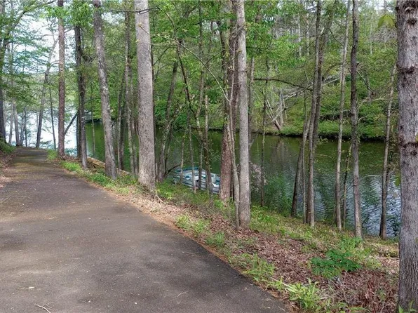 8155 Stone Hill Rd, Cumming, GA 30028