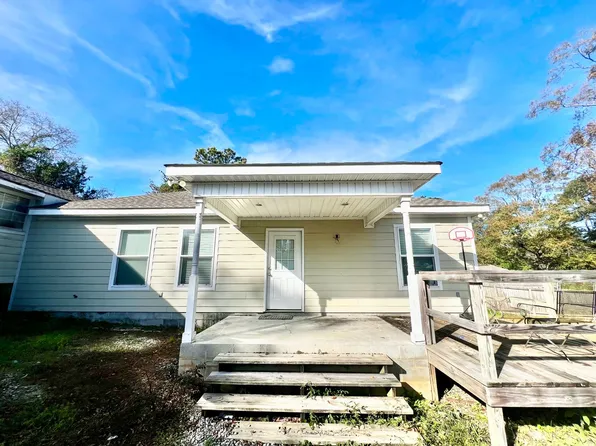 302B Corman Ave, Troy, AL 36081