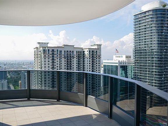 2nd image of 1000 Brickell Plz #2312