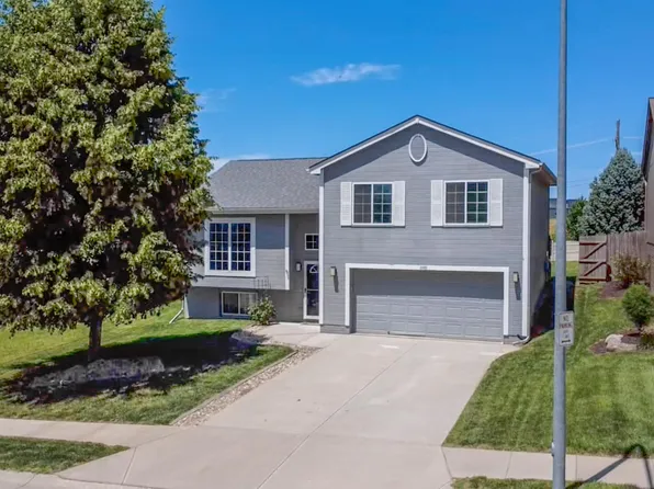 16910 Camden Ave, Omaha, NE 68137