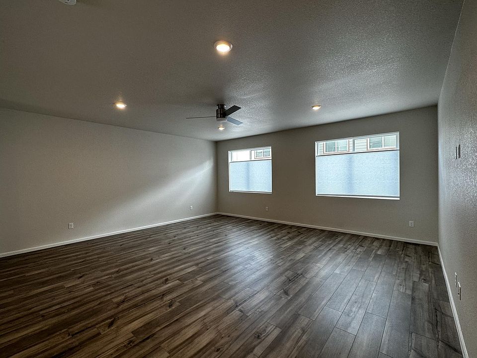 Largest Living Room you will find in a Townhome.