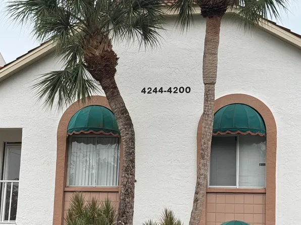 4208 Madeira Ct, Sarasota, FL 34233