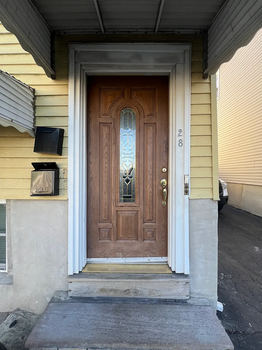 Building Photo - 28 John St #2