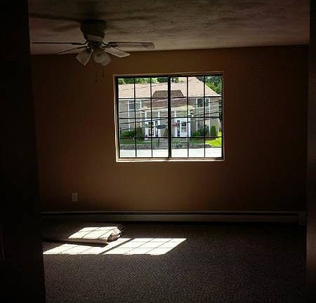 5th image of 1605 Douglas Ave #Townhouse 10