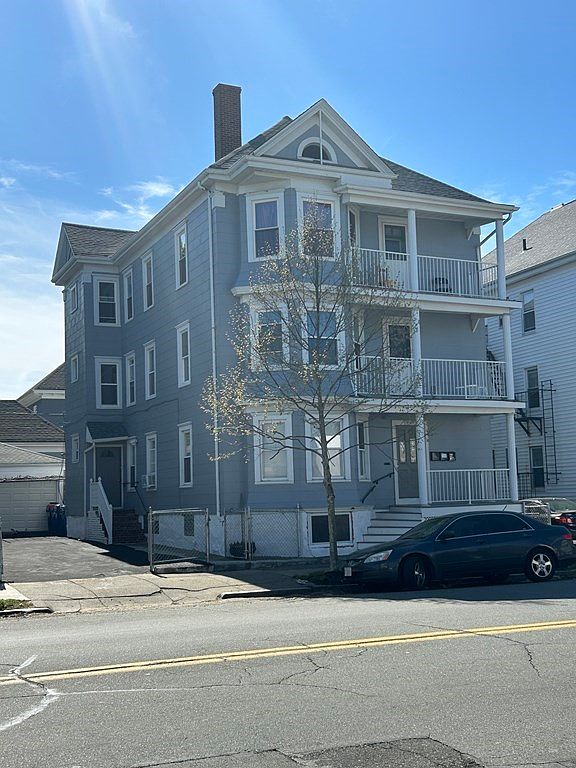 679 Brock Ave, New Bedford, MA 02744 Zillow