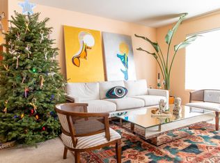 960 Larrabee St APT 222, West Hollywood, CA 90069
