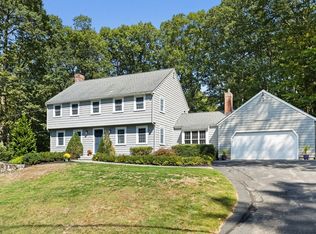 16 Heywood Rd, Westford, MA 01886