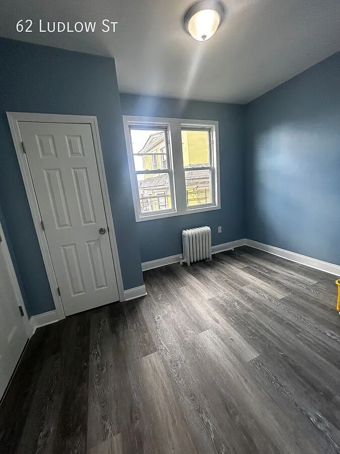 2 bed, $2,400 — Photo 3