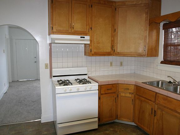 5th image of 3030 Nimitz Blvd