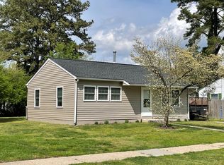 2408 Livesay Rd, Chesapeake, VA 23323