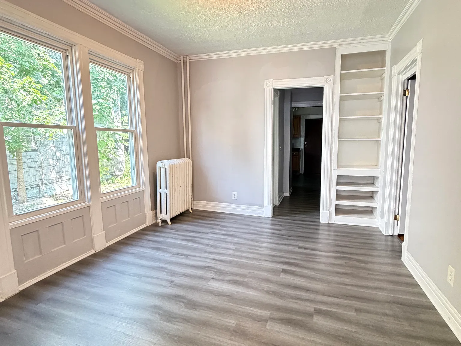3 bed, 1200 sqft, $1,450 — Photo 2