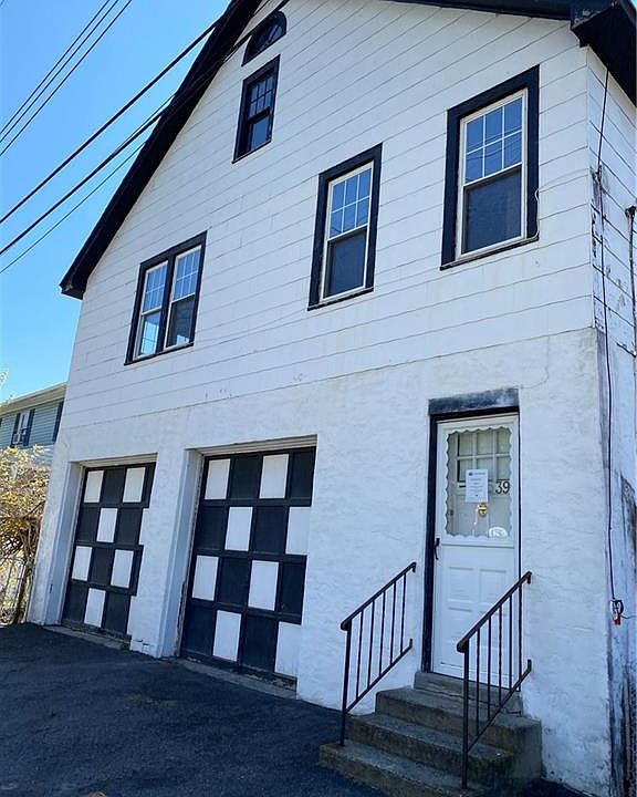 1st image of 39 Edison Ave
