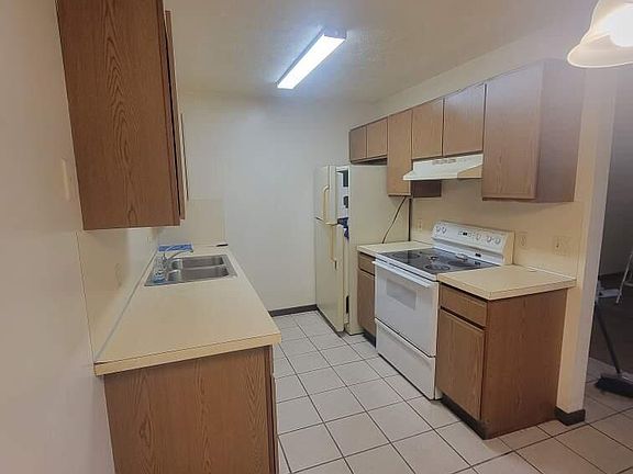 4th image of 664 136th Ave #4