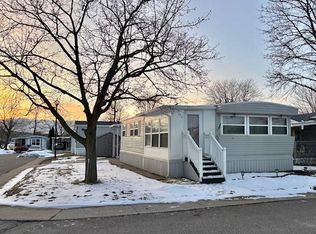228 Greenhill White, White Lake, MI 48386