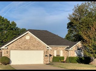 423 Brandons Loop, Springdale, AR 72762