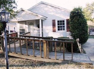 824 E Dr Martin Luther King Dr, Union City, TN 38261