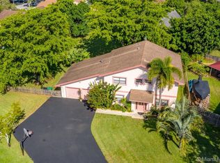 11523 SW 53rd Pl, Cooper City, FL 33330