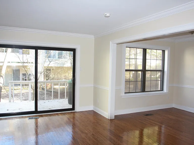 1195 Heyward Rd — Photo 15
