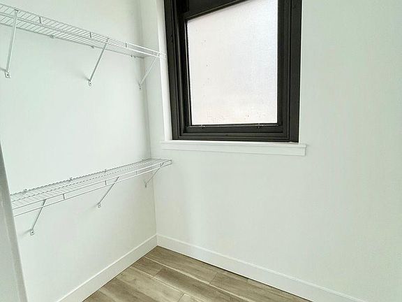 3rd image of 2826 Salmon St #B102