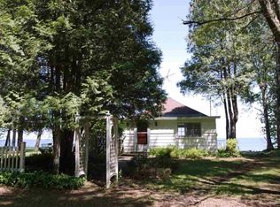 N1352 Shore Dr, Marinette, WI 54143
