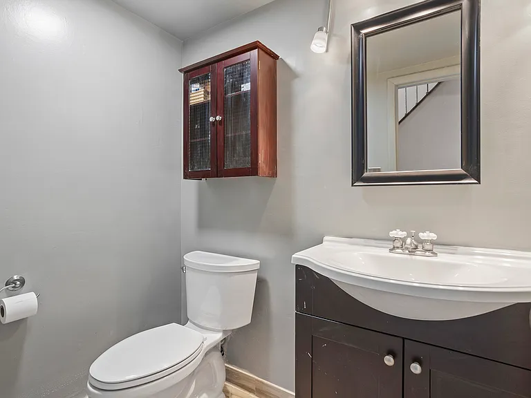 602 Dylan Ct — Photo 5