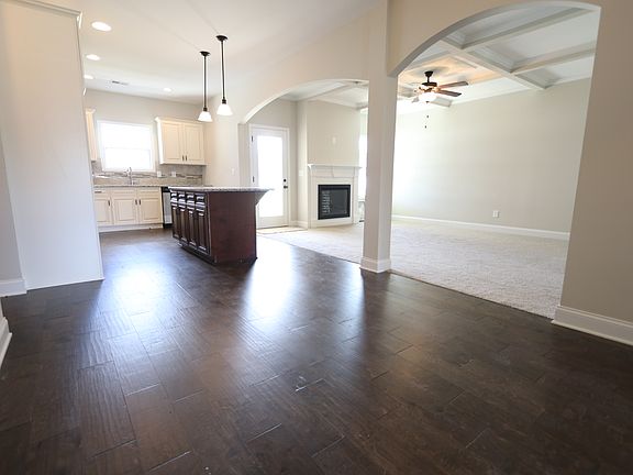 Beautiful Breakfast Area!