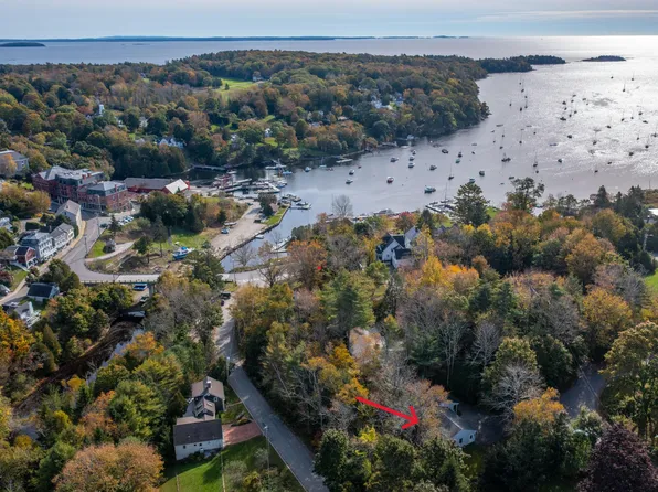 15 Birch Street, Rockport, ME 04856