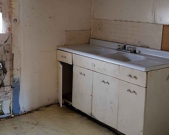 Kitchen could be up dated