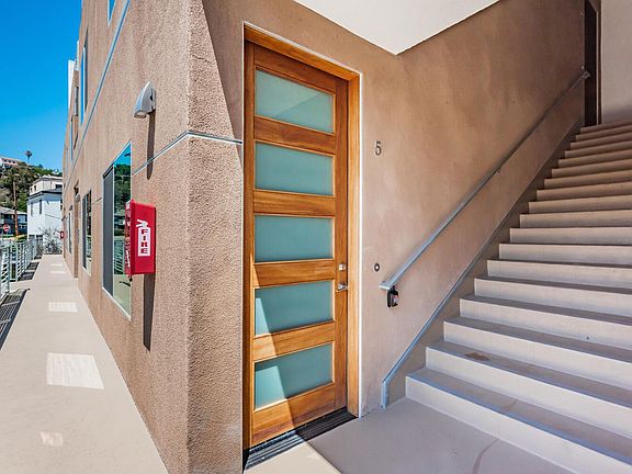 3rd image of 3333 Reynard Way #5