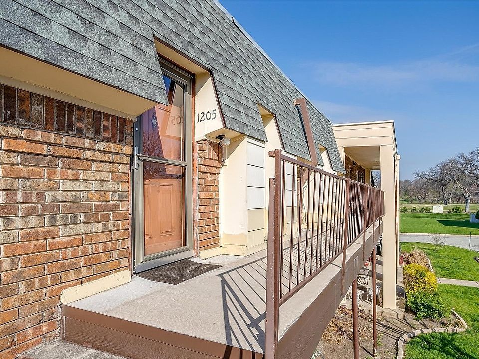 Ridglea Estate Condominiums Building 4046 Ridglea Country Club Dr