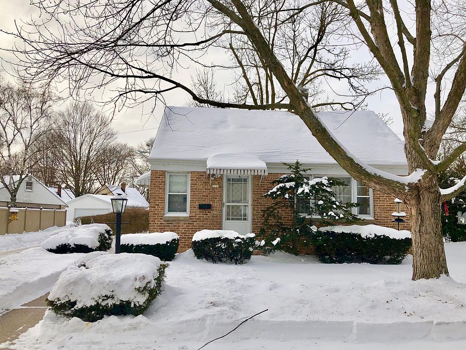 1st image of 5715 N Dexter Ave