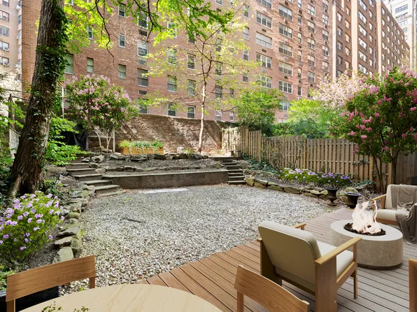440 East 57th Street 1G image 1 of 9