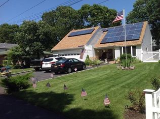 273 Smith Rd, Shirley, NY 11967