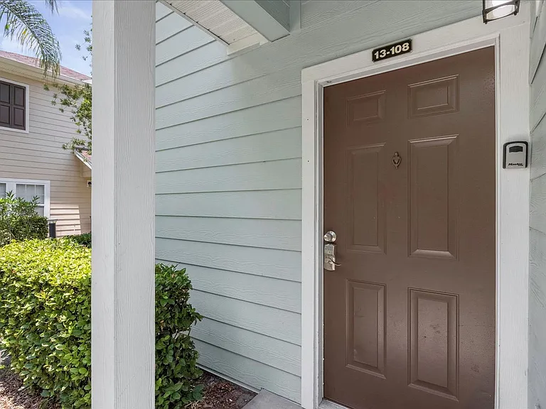5350 Diplomat Ct #108 — Photo 2