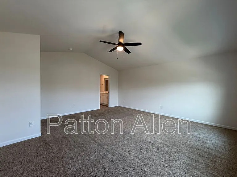 138 Marathon Ln — Photo 15