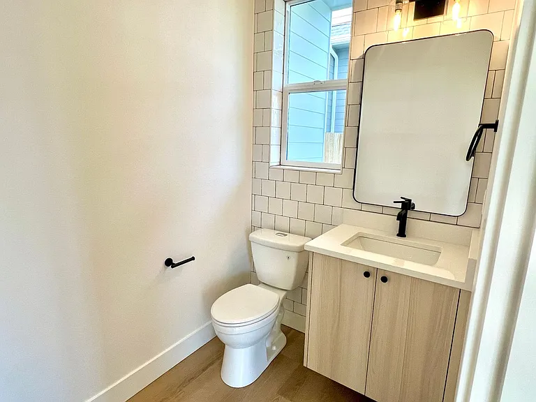206 N Blandena St — Photo 5
