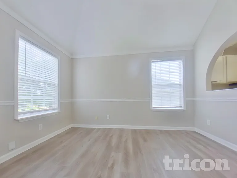 4052 Mistymorn Ln — Photo 3